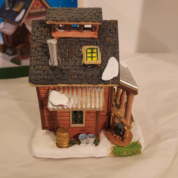 Lemax 2017 Sugartree Farm Sugar Shack Table Accent - Comes In Original Box - Picture 5 of 14